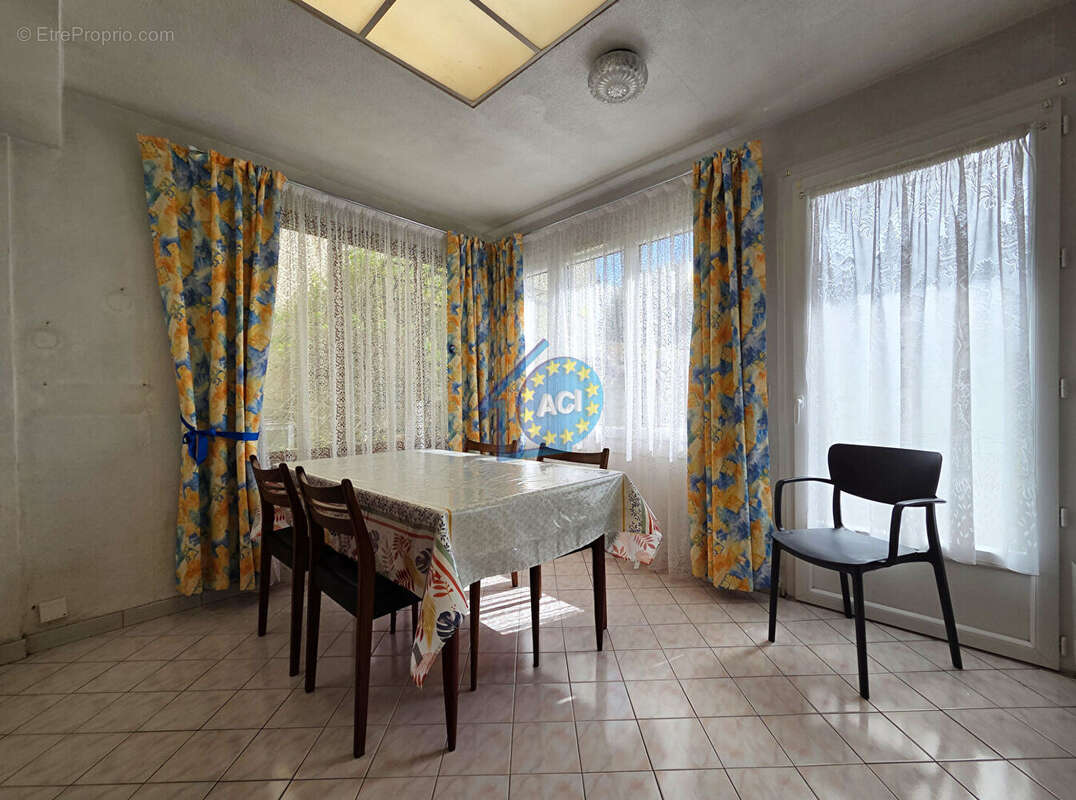 Maison à MANTES-LA-JOLIE