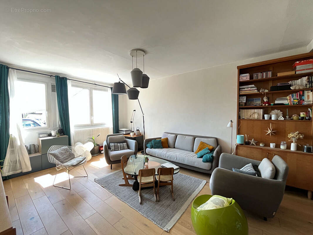 Appartement à SURESNES