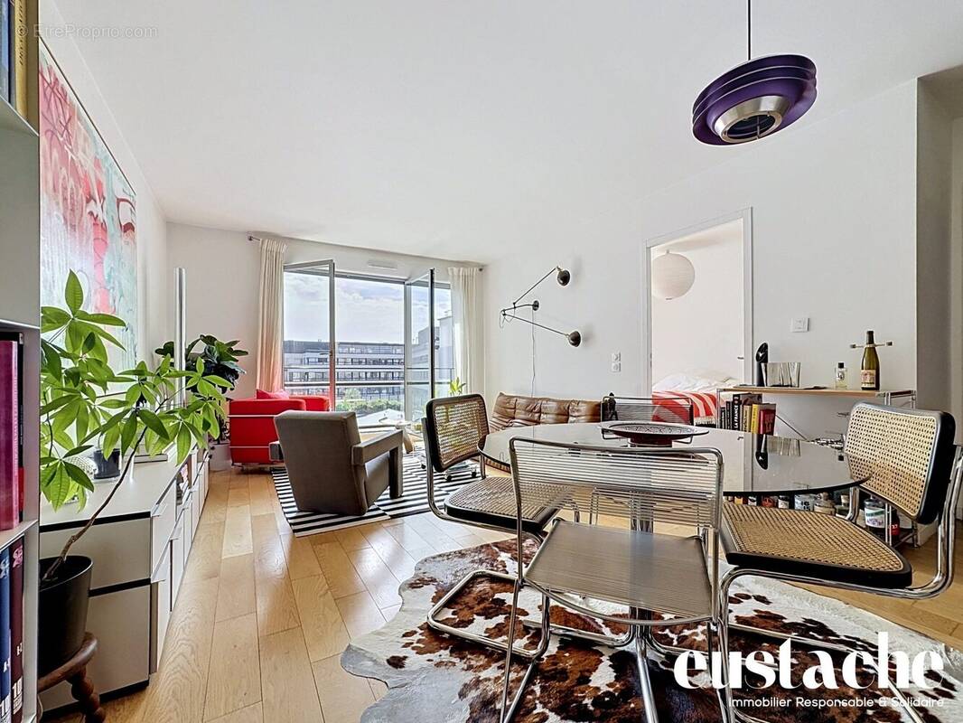 Appartement à PARIS-19E