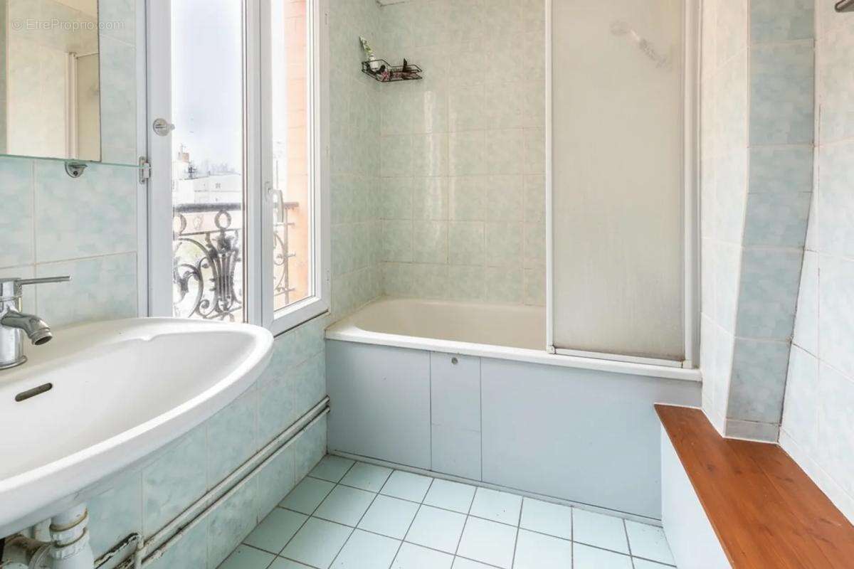 Appartement à AUBERVILLIERS