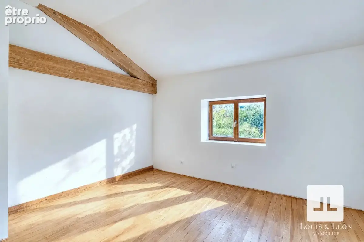 Maison en pierres dorées – 114 m² – Jardin de plus de 700 m² - photo 9