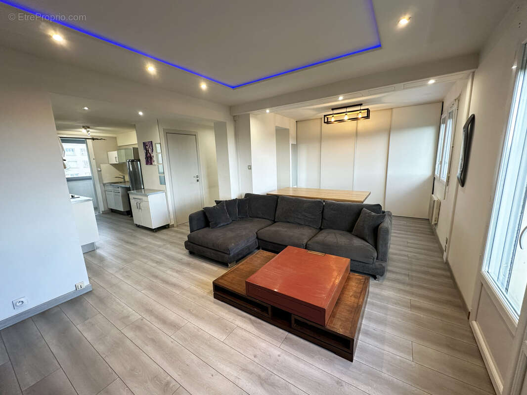 Appartement à NIMES