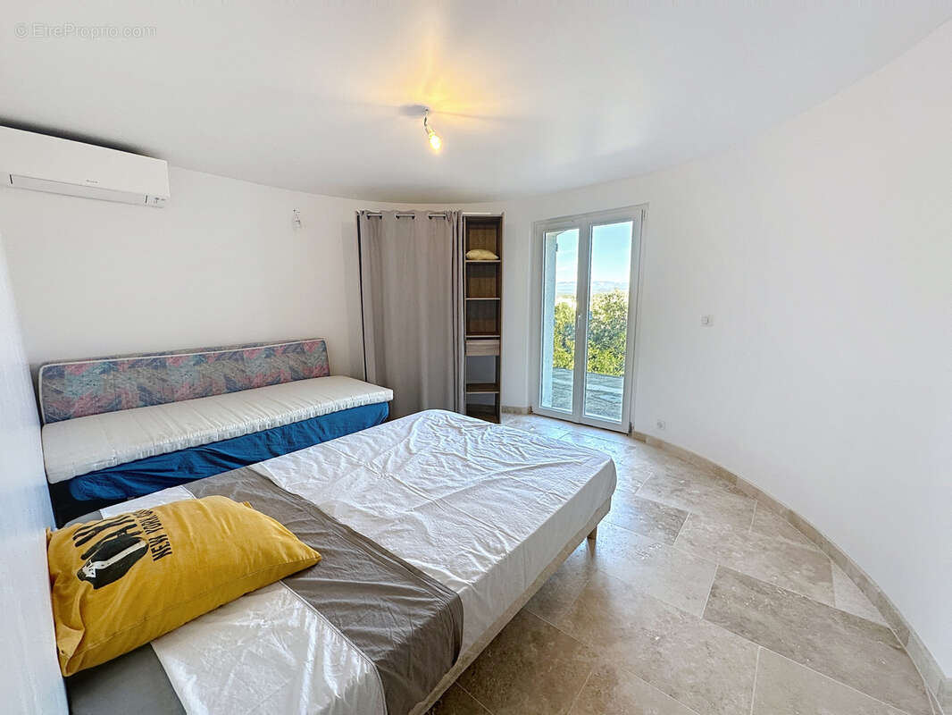 Appartement à SAINT-RAPHAEL