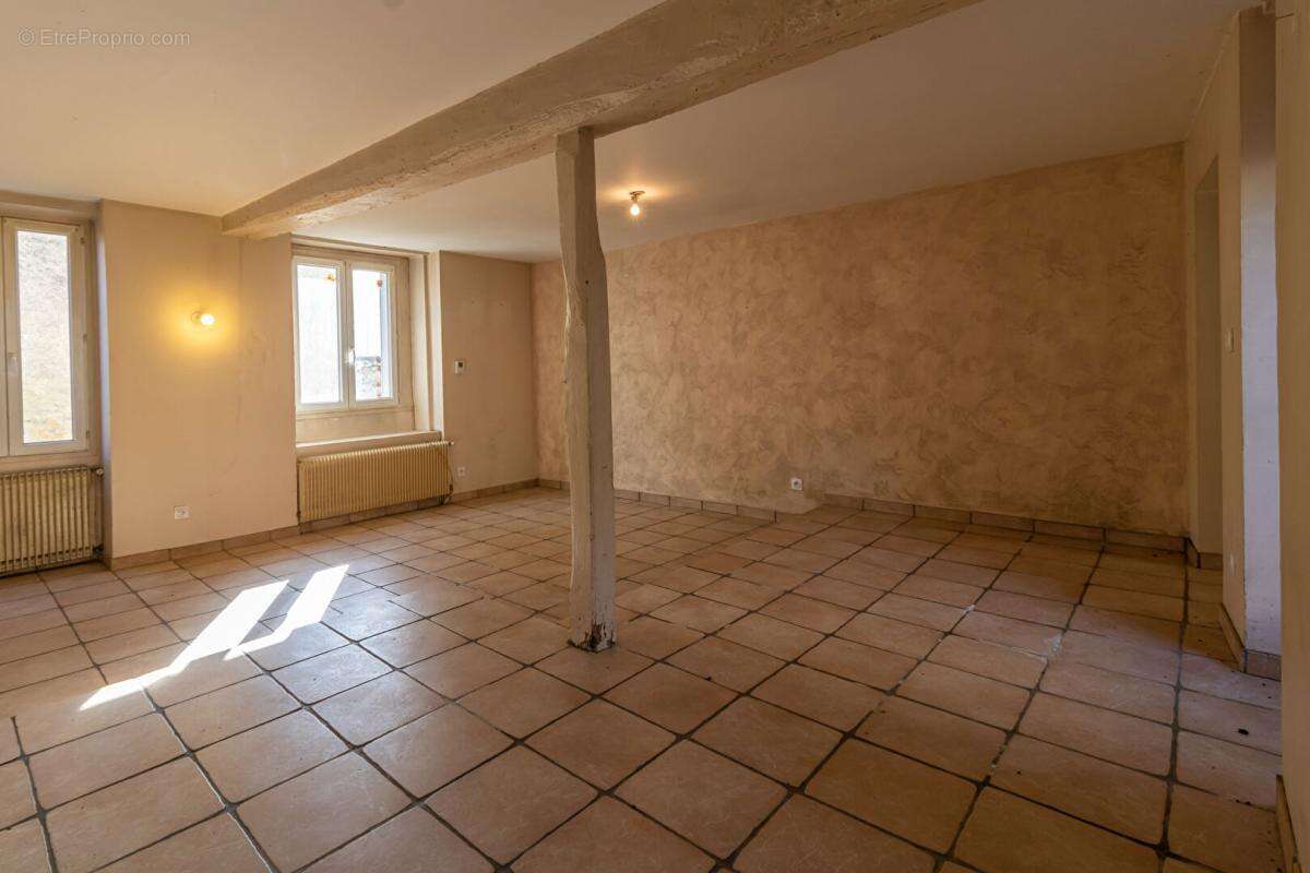Maison Genouilly 6 pièce(s) 104 m2 - photo 4