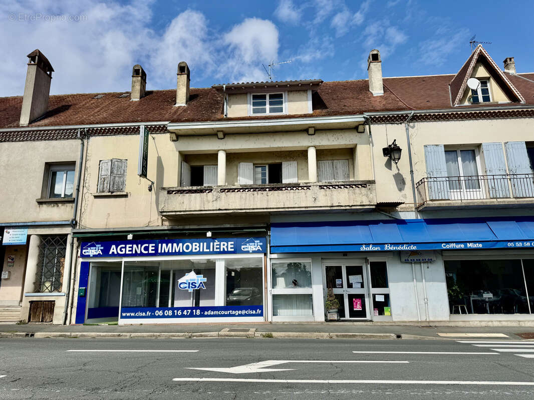 Commerce à MOULEYDIER