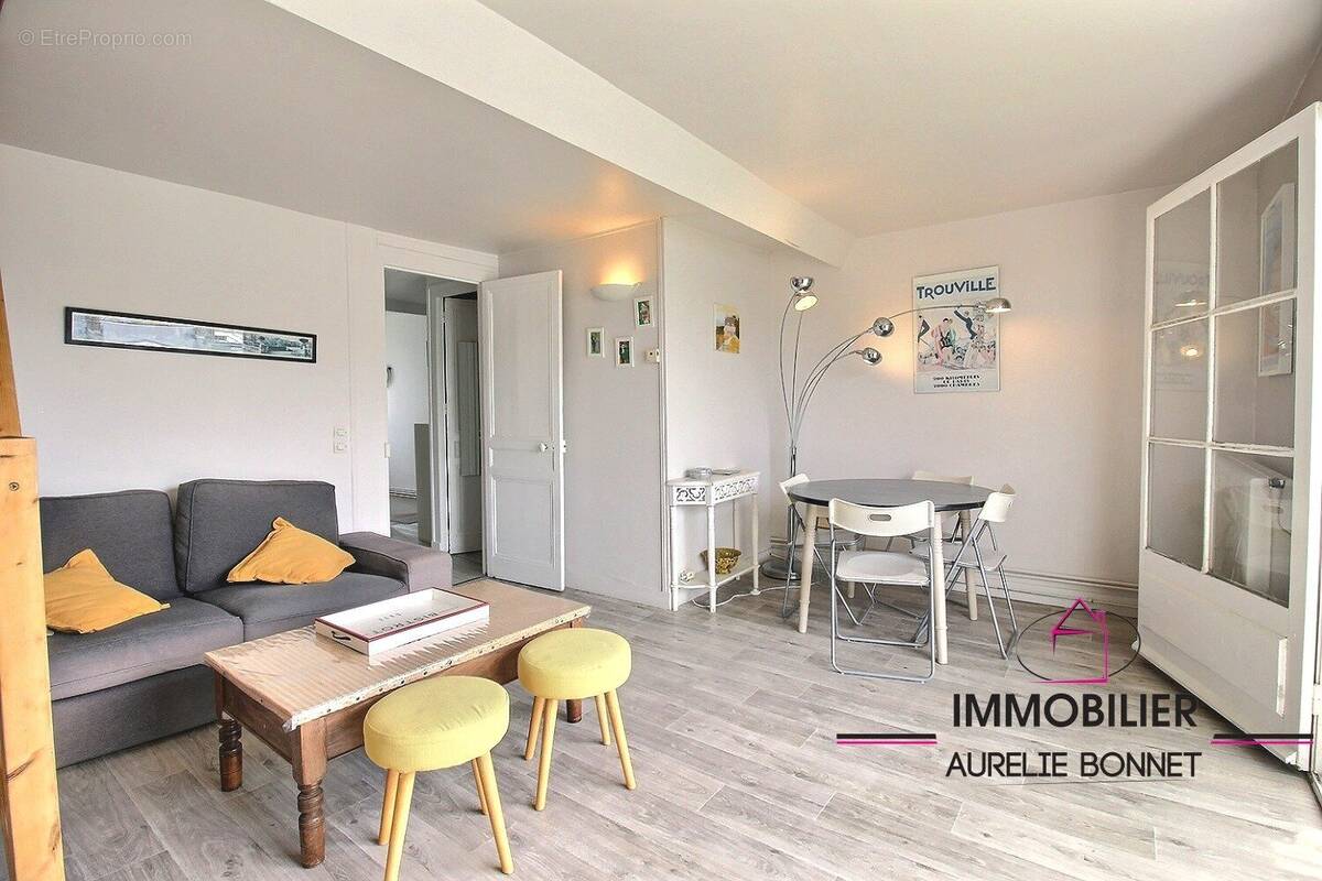 Appartement à TROUVILLE-SUR-MER