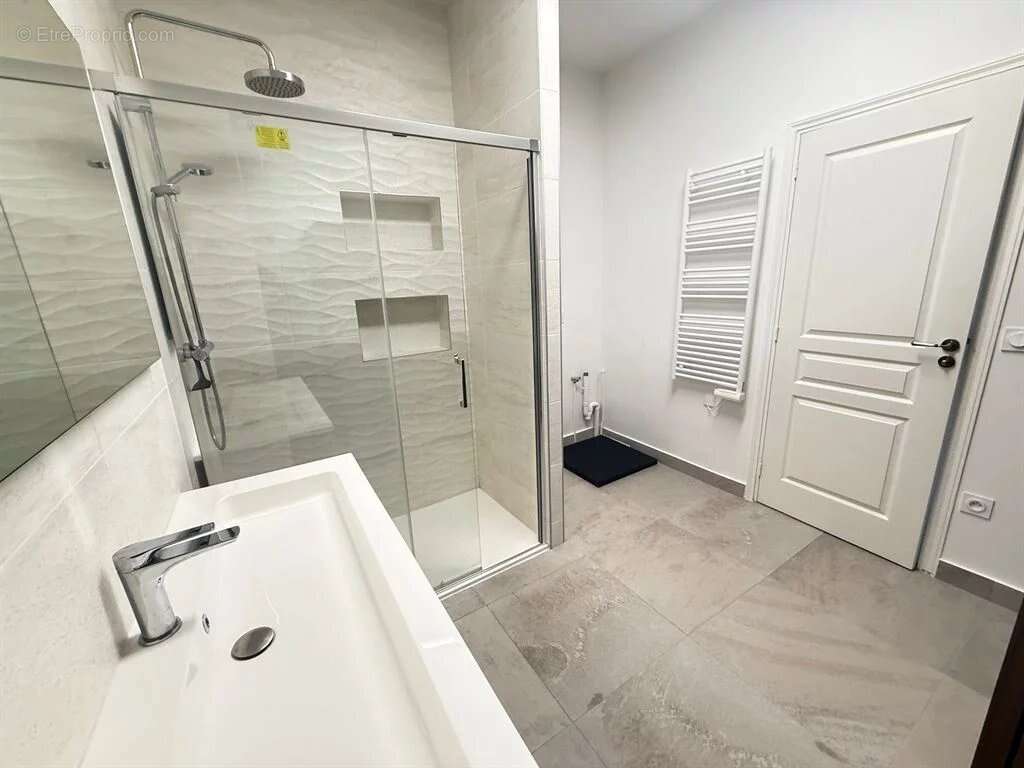 Appartement à CHAVILLE