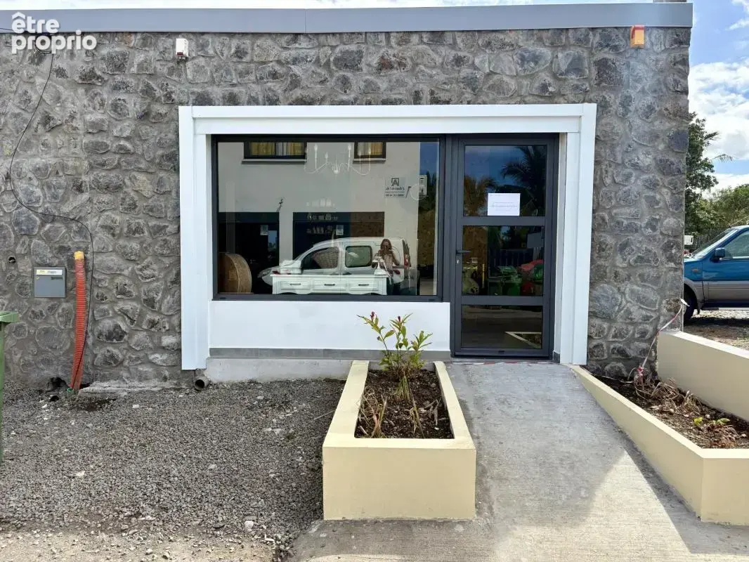 Exclusivité – bien mixte habitation & professionnel  bois de nèfles (baisse de prix) - photo 14
