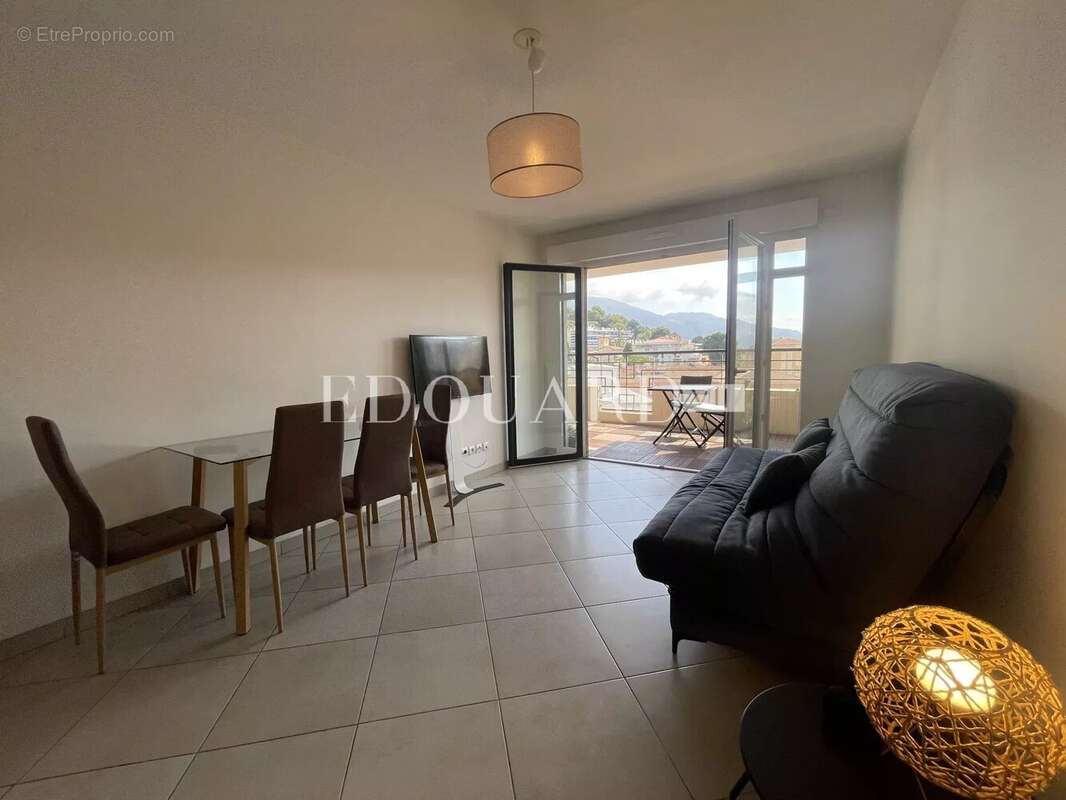 Appartement à MENTON