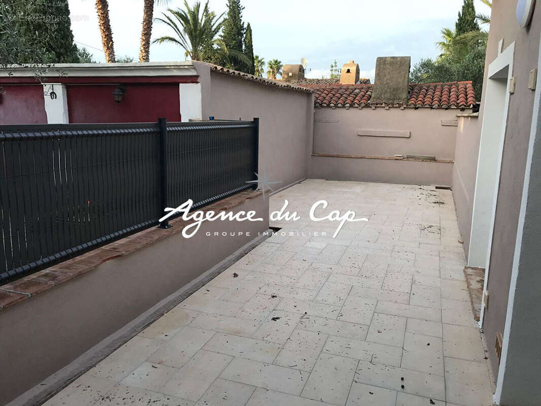 Appartement à FREJUS