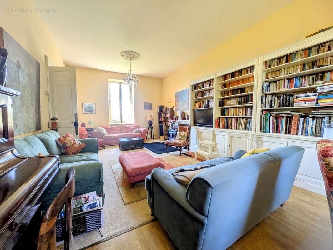 Maison à MIELAN