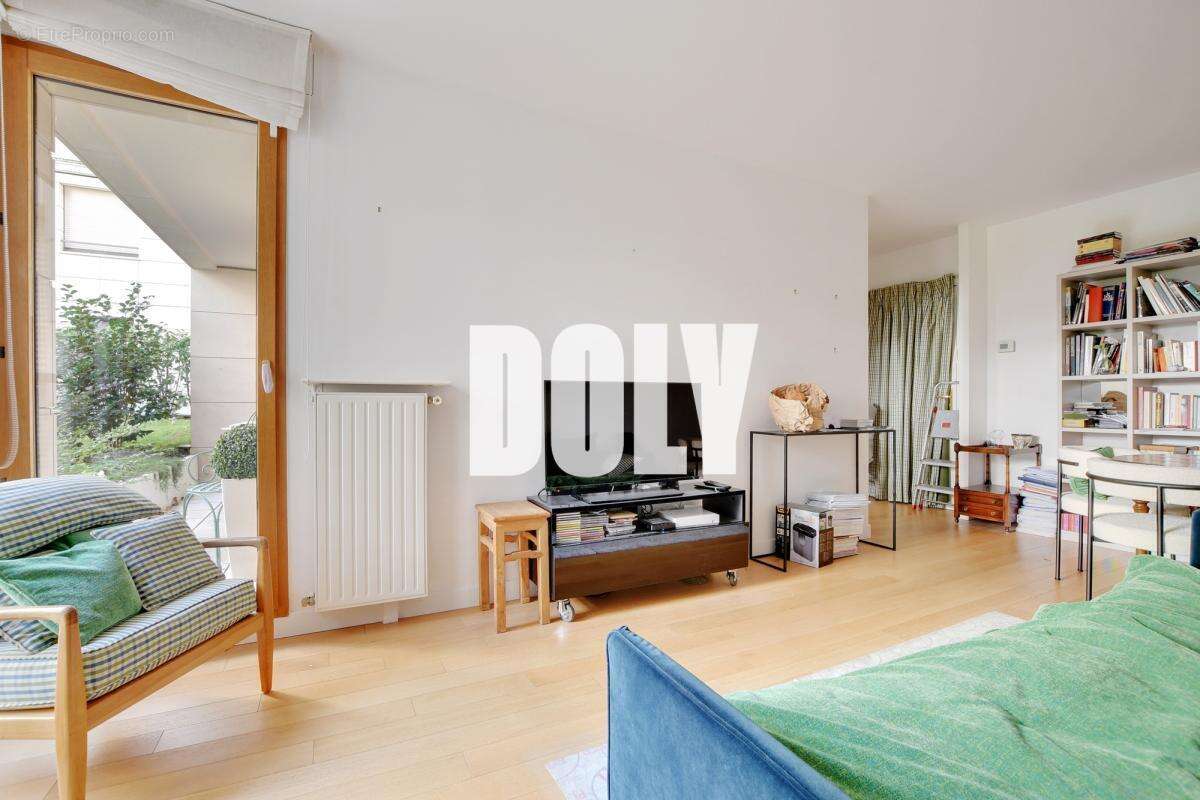 Appartement à LEVALLOIS-PERRET