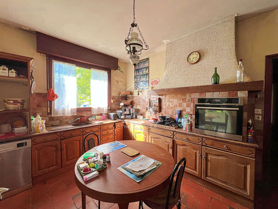 Maison à TROIS-PALIS