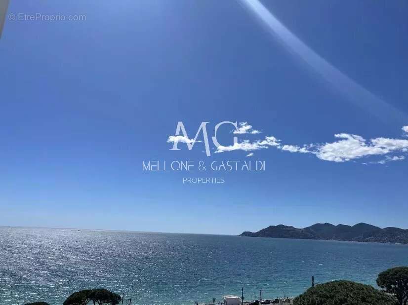 Appartement à CANNES