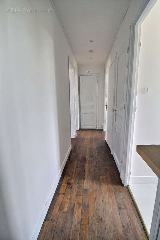 Appartement à LA GARENNE-COLOMBES