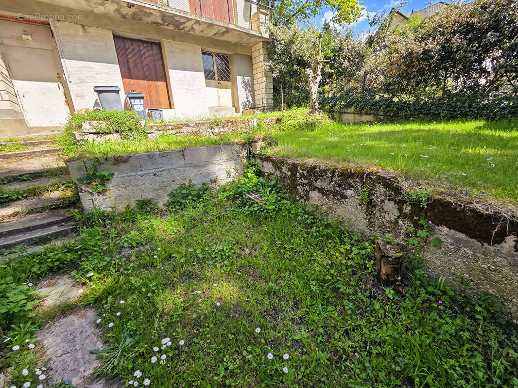 Maison à VERRIERES-LE-BUISSON