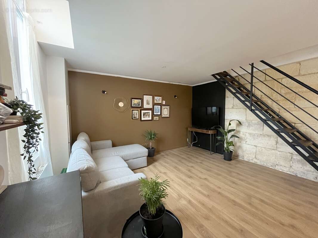 Maison à CARBON-BLANC