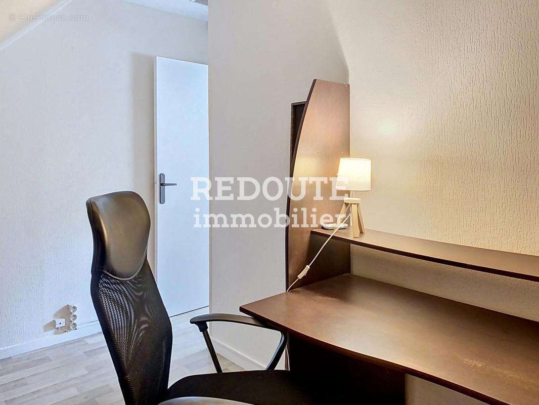 Muizon – maison renovee avec fort potentiel d'evolution - photo 15