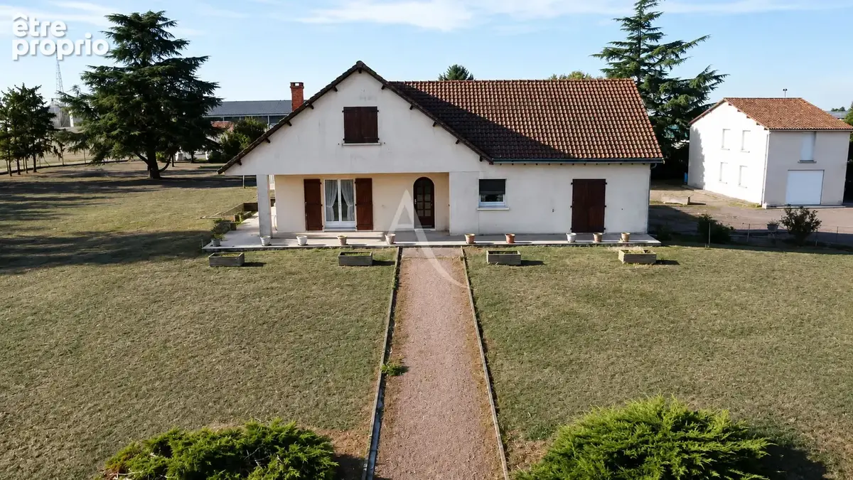 Grande maison 6/7 chambres et dependances a cisse - photo 1