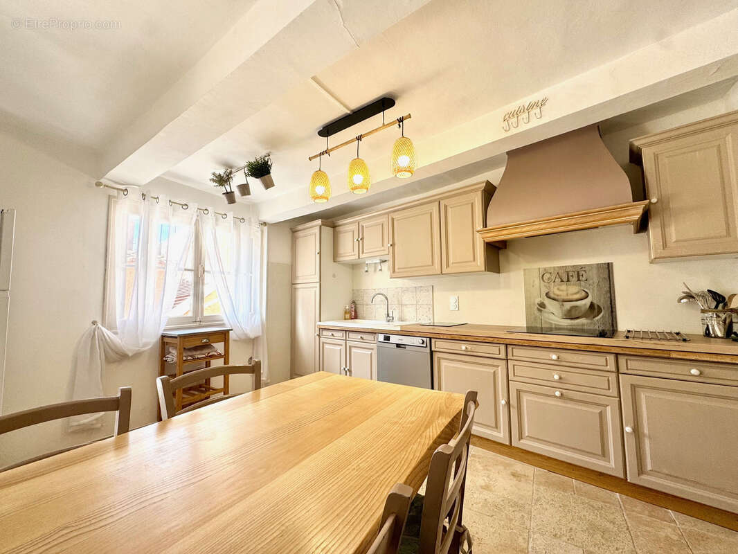 Maison à VAISON-LA-ROMAINE