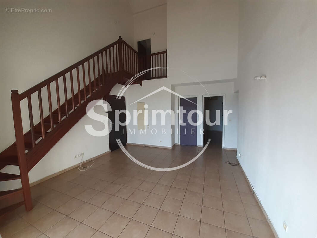Appartement à BAIE-MAHAULT