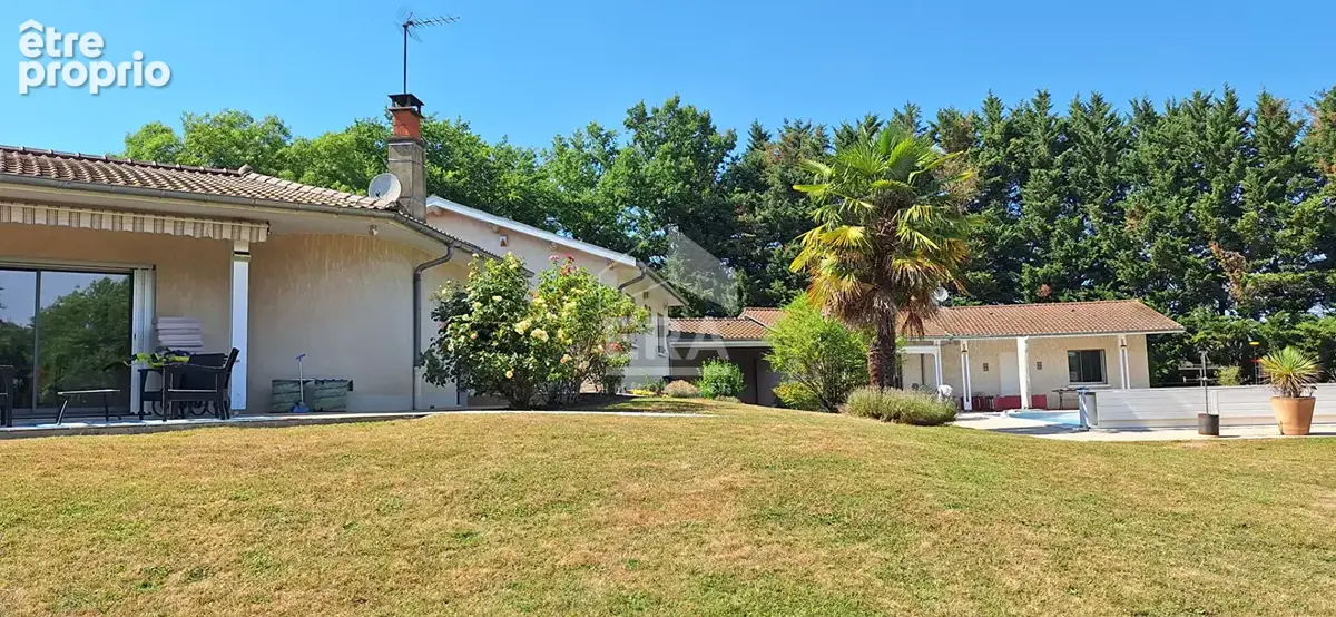 Maison 229m² à saint-denis-lès-bourg - photo 2