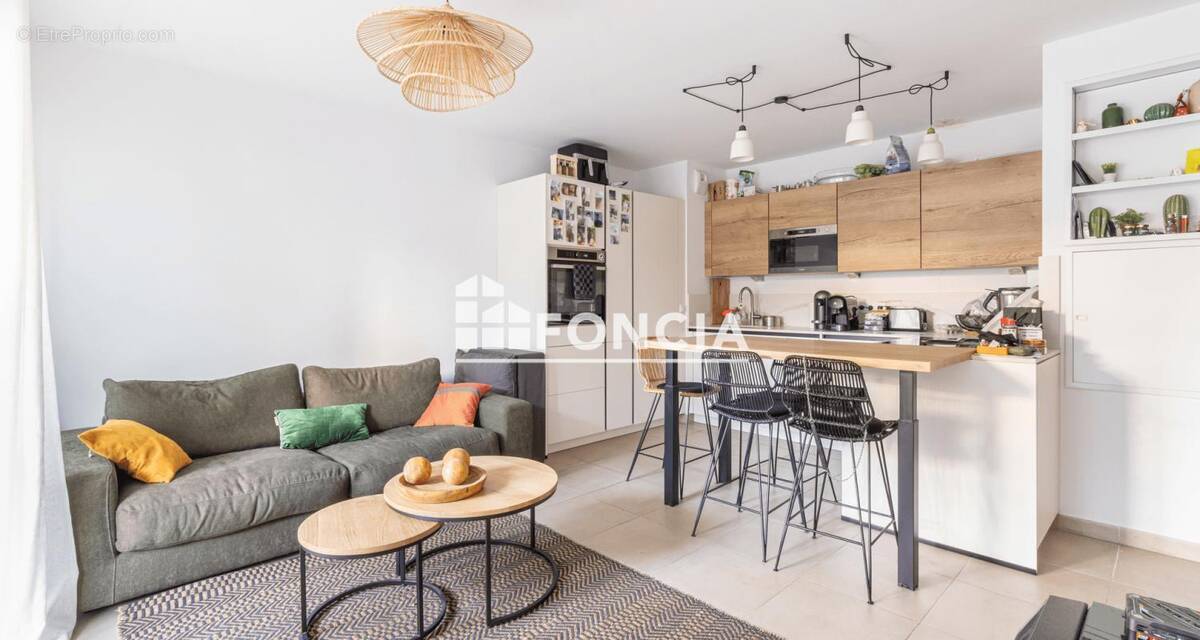 Appartement à MARSEILLE-8E