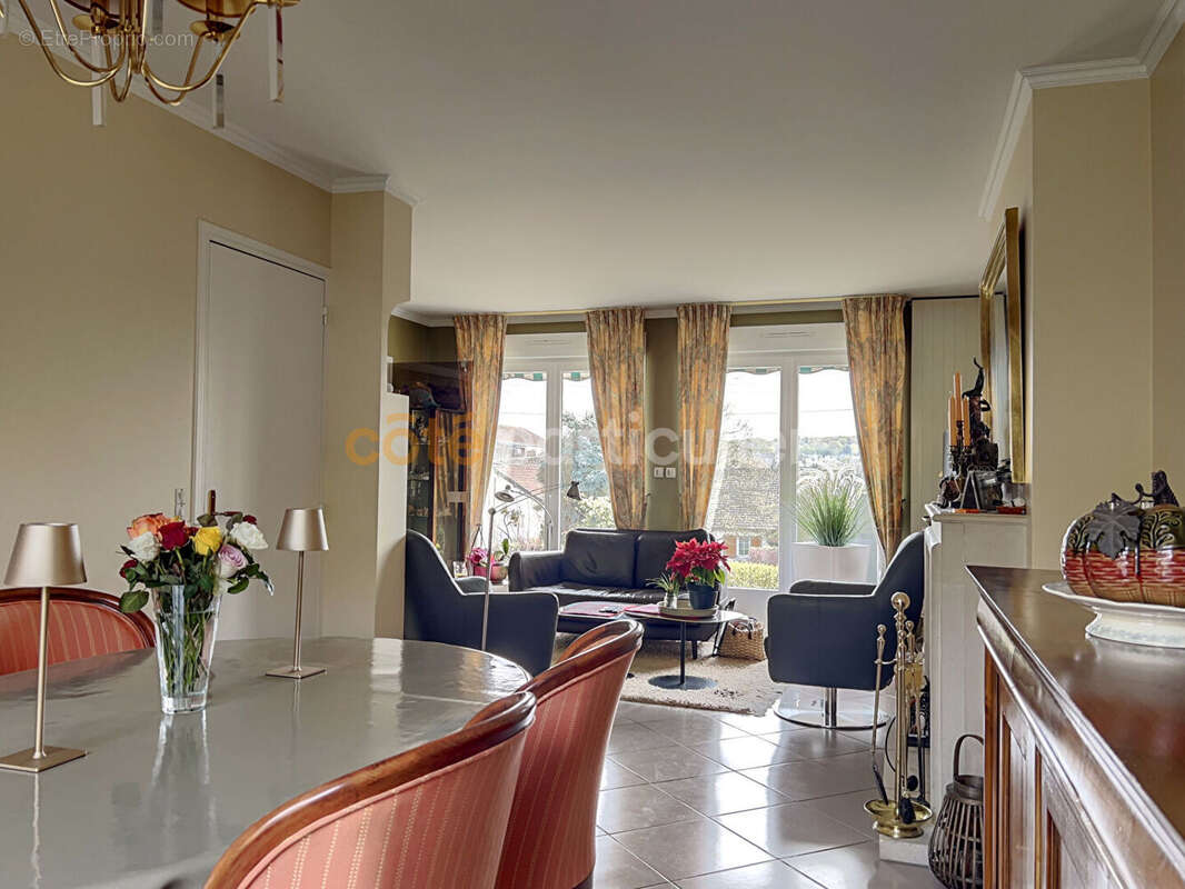 Maison à THORIGNY-SUR-MARNE