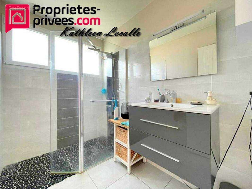 Maison à LA TURBALLE