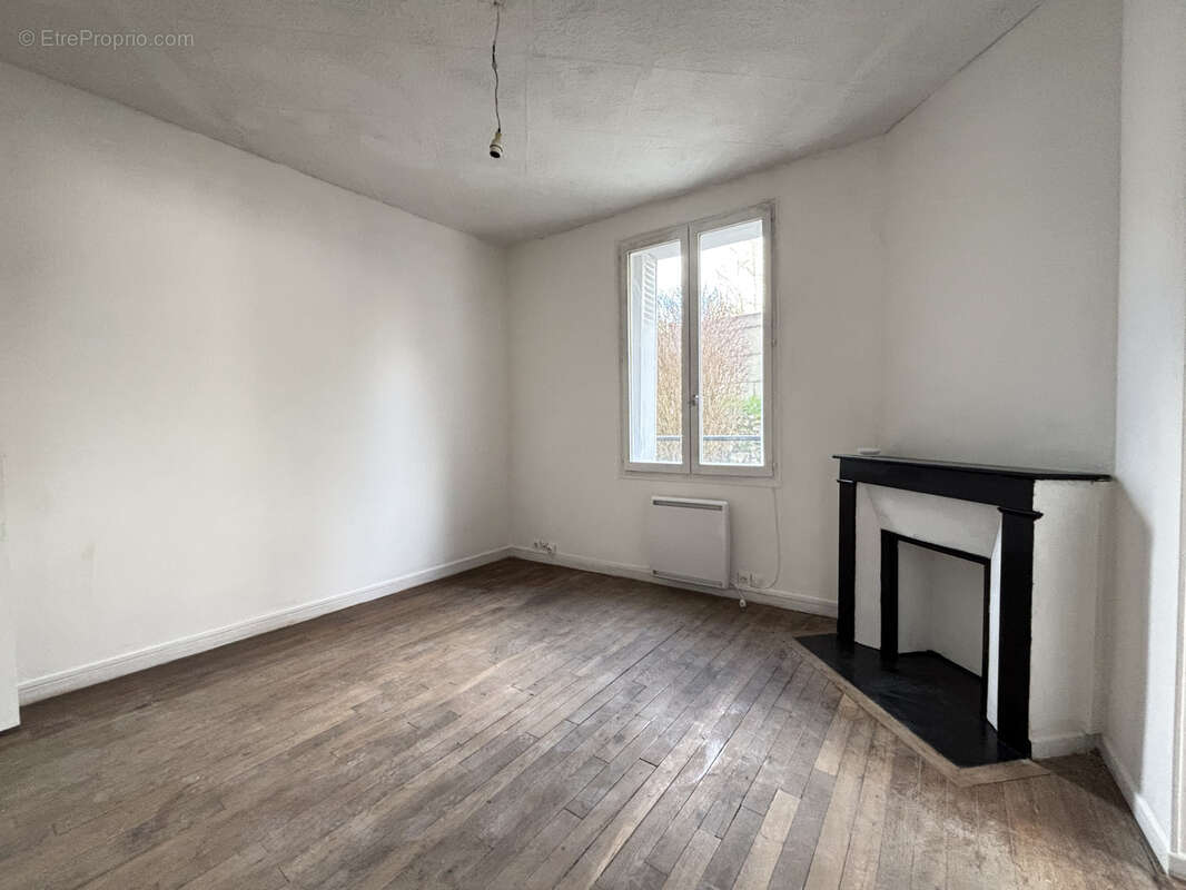 Appartement à SARTROUVILLE