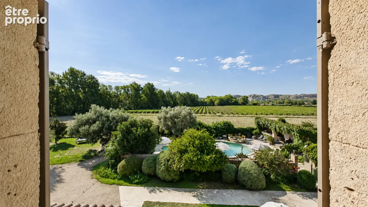 Domaine en pierre de 675 m² avec piscine sur près de 3 ha - Roquemaure - photo 18
