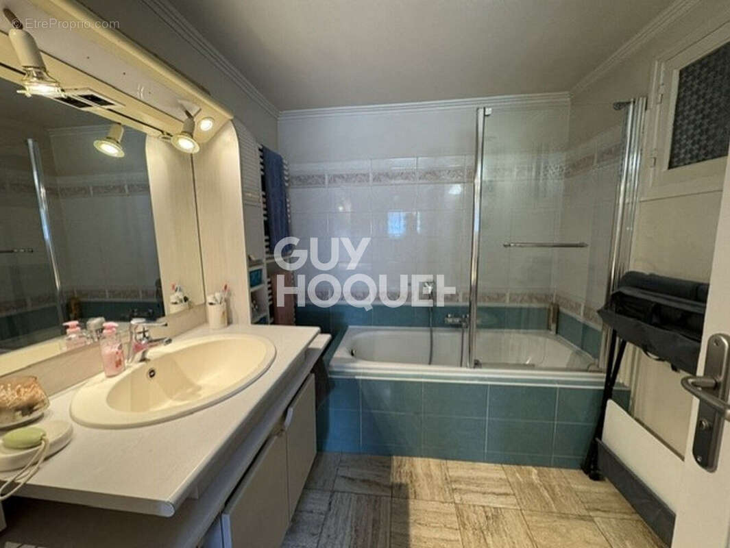 Vente d'une maison 7 pièces à BARBONNE FAYEL - photo 7