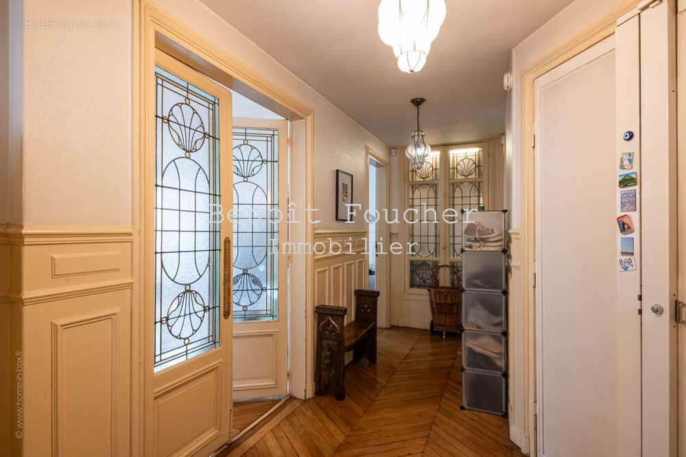 Appartement à PARIS-18E