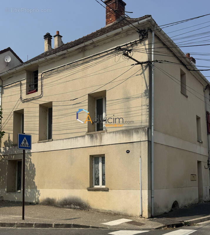 Maison à LUZANCY