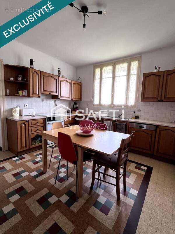 Maison 143 m² à Carmaux  - photo 3