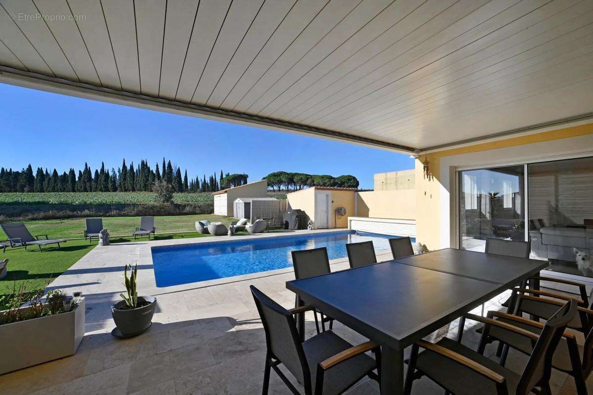 Maison à SAINT-GILLES