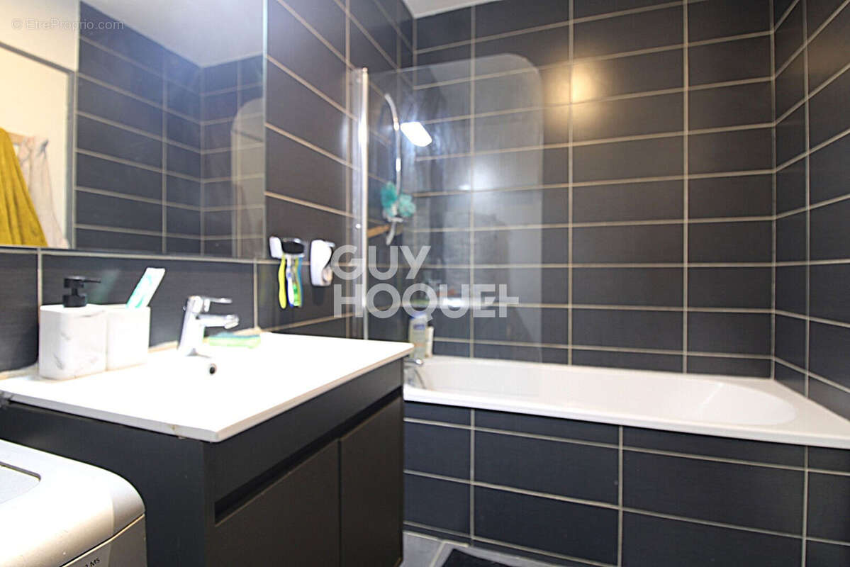 Maison à GRISY-SUISNES