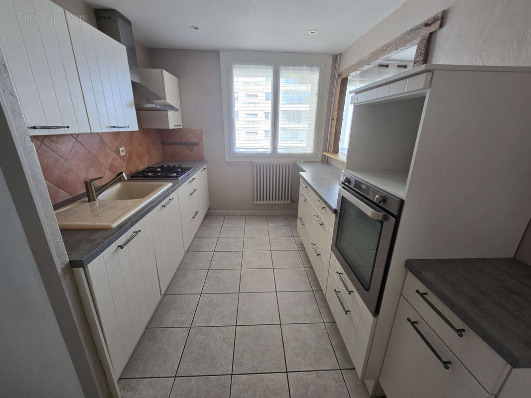 Appartement à CHENOVE