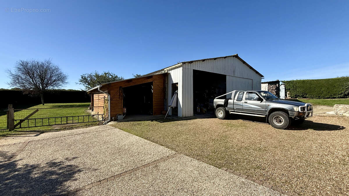Maison à ROUZIERS-DE-TOURAINE