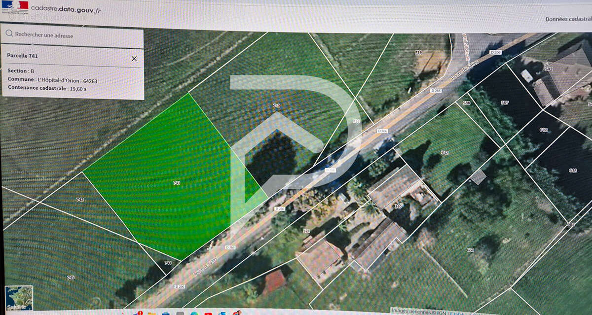 Terrain à SALIES-DE-BEARN