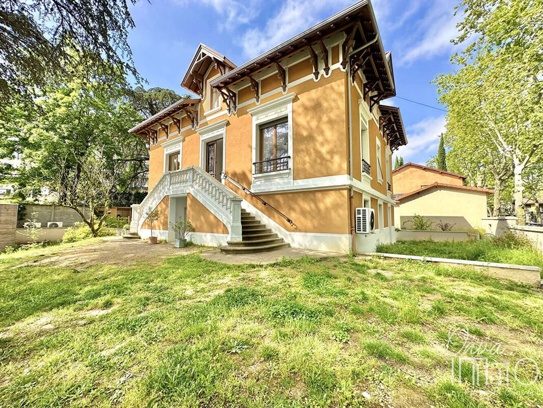 Appartement à LYON-3E