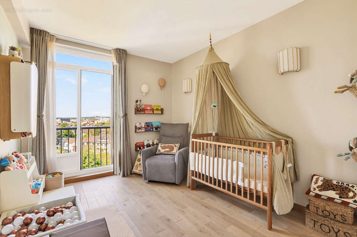Appartement à COLOMBES