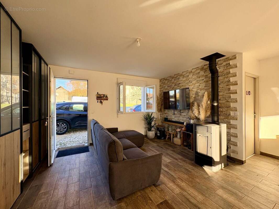 Maison à LES ABRETS