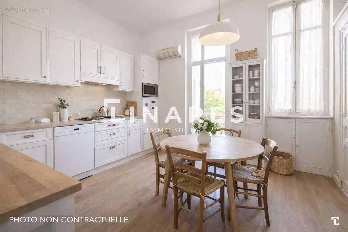 Appartement à MARSEILLE-8E