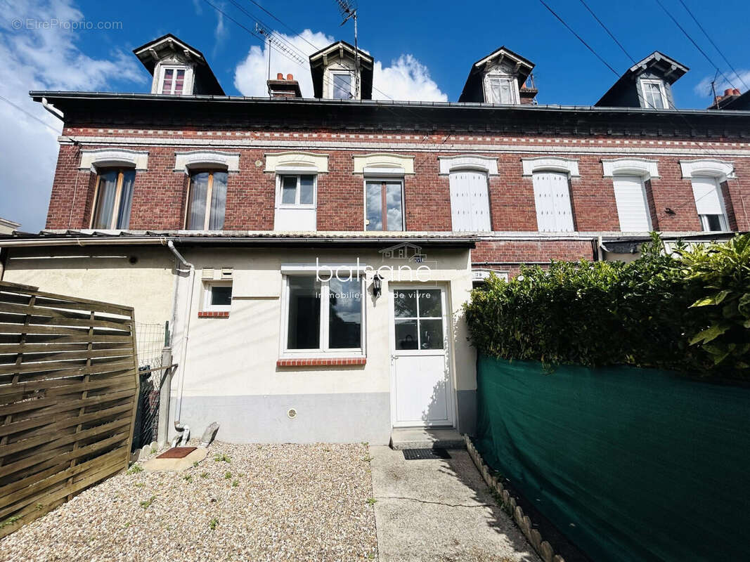 Maison à DEVILLE-LES-ROUEN
