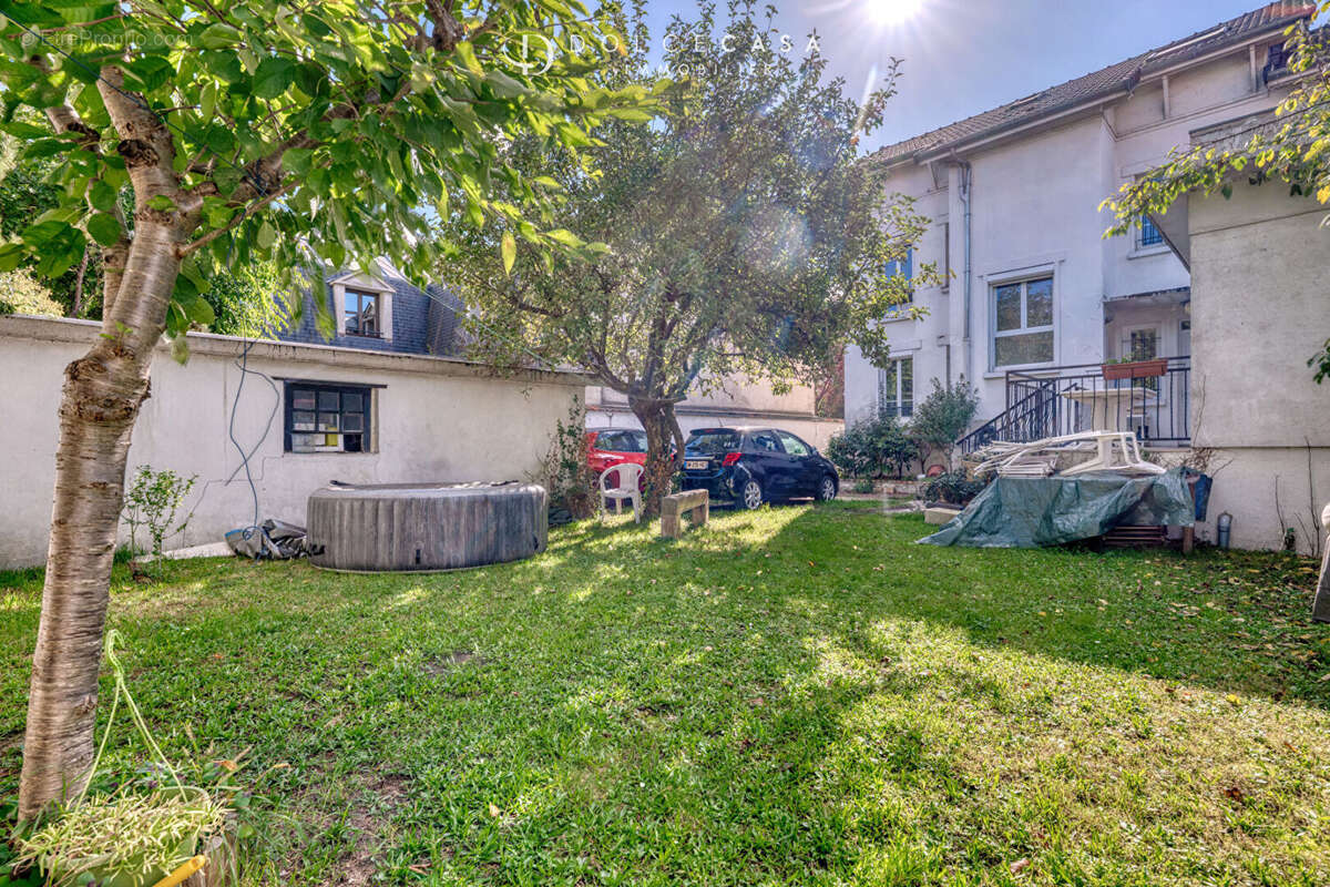 Maison à BRY-SUR-MARNE