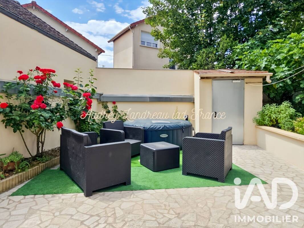 Photo 1 - Maison à NEUILLY-PLAISANCE