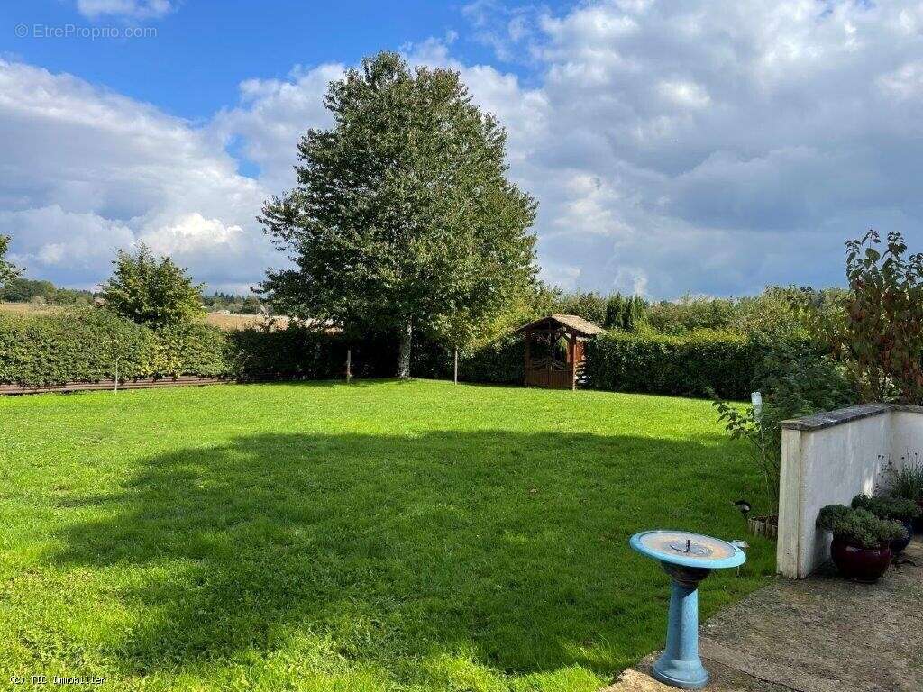 Maison à SAUZE-VAUSSAIS