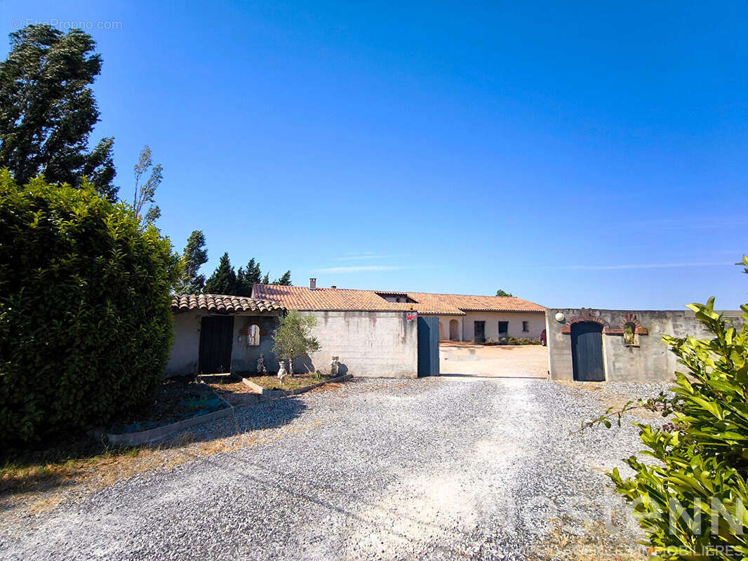 Maison à vendre à Peyrens avec 268 m² habitables, piscine et terrain de 3 600 m² pour un projet immobilier familial - photo 21