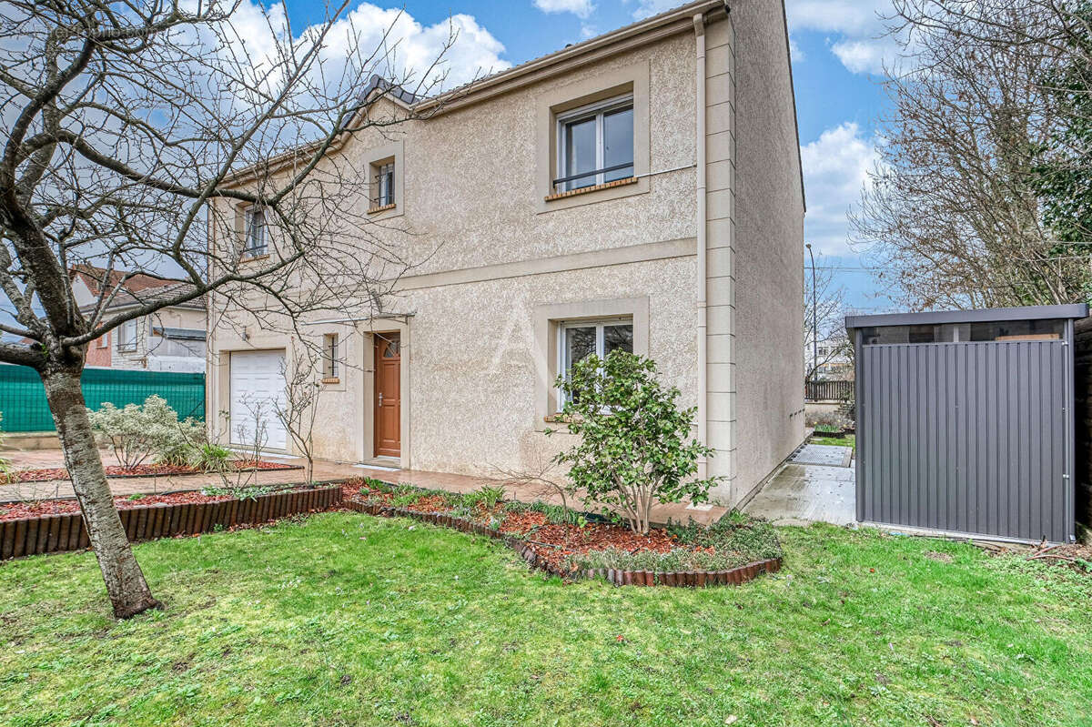 Maison à NEUILLY-PLAISANCE